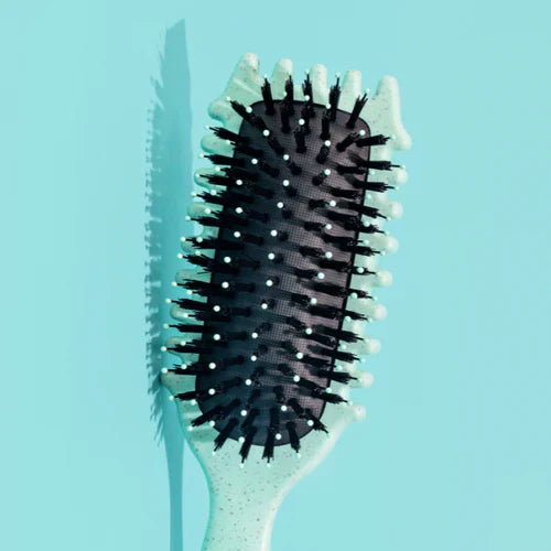 CurlDefine™ | 3-in-1 Curl Brush – Frizz Control & Volume