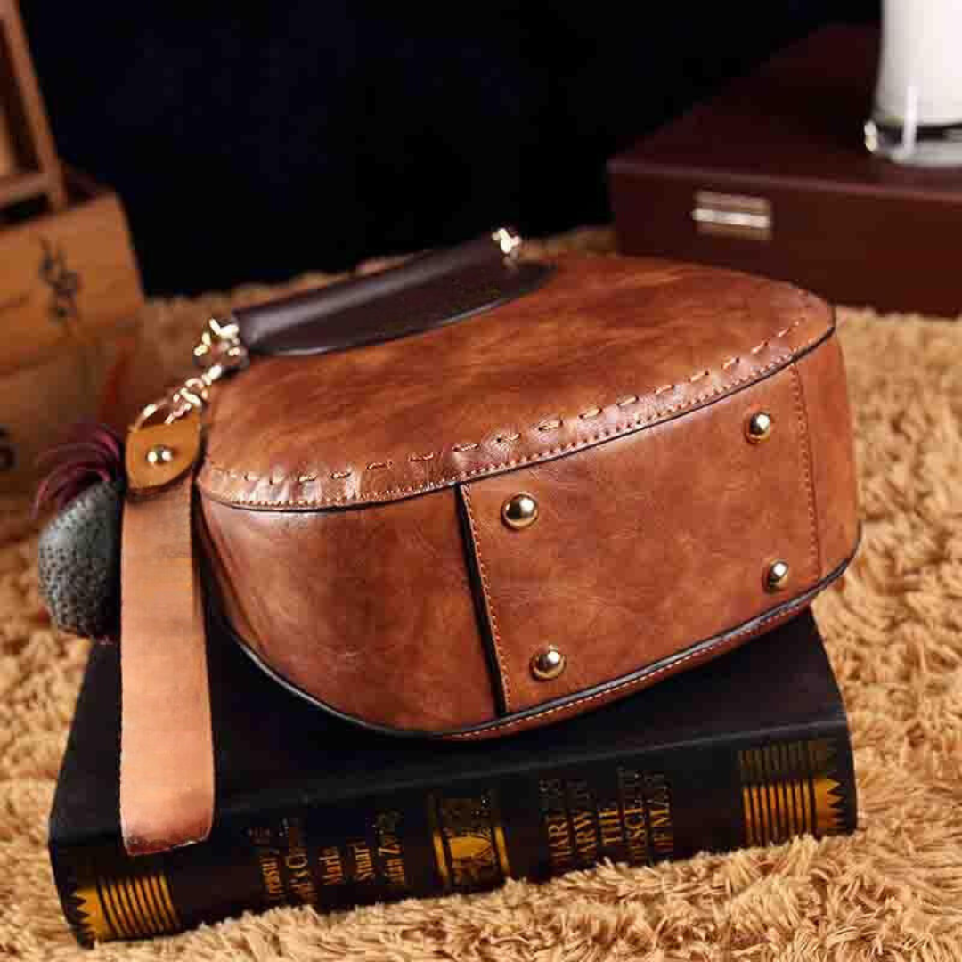 Vera™ |  Retro Bag – Chic, Compact & Trendy