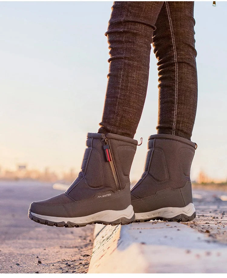 Velora™ | Unisex Waterproof & Non-Slip Winter Boots