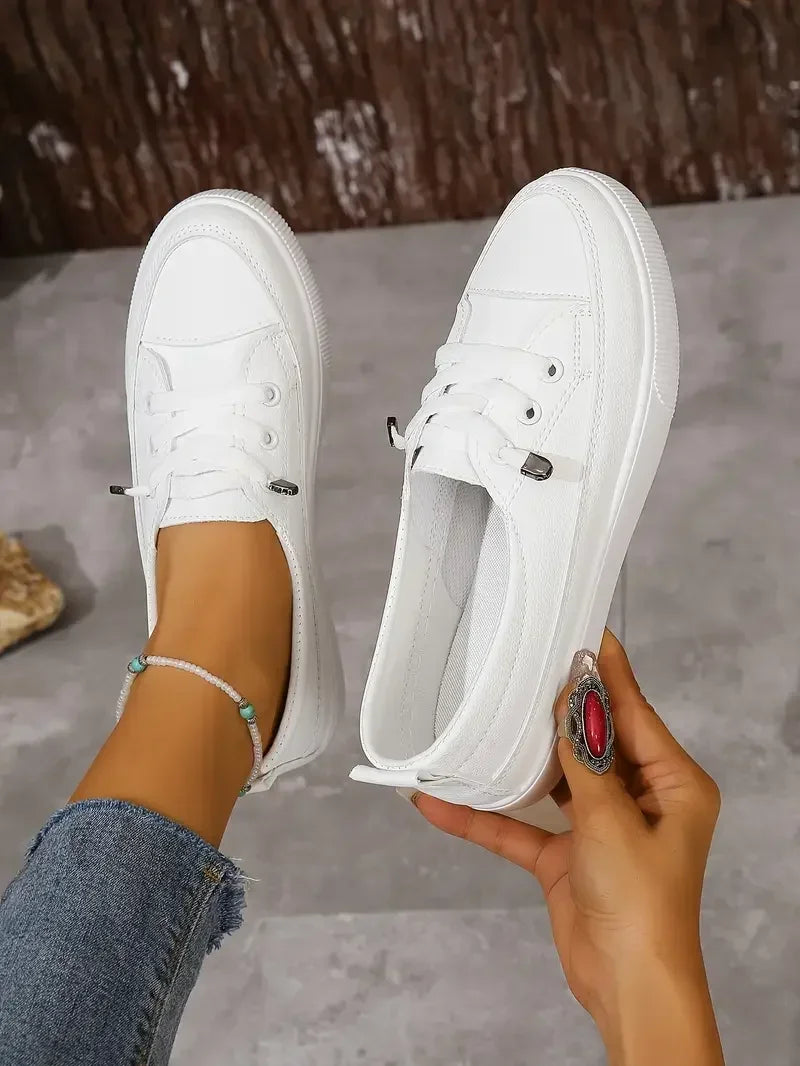 Solevia - Women's Casual Round Toe Flat Shoes with Lace-Up Design