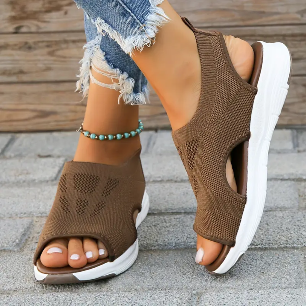 BreezeStep™ – Lightweight Ergonomic Sandals for Women