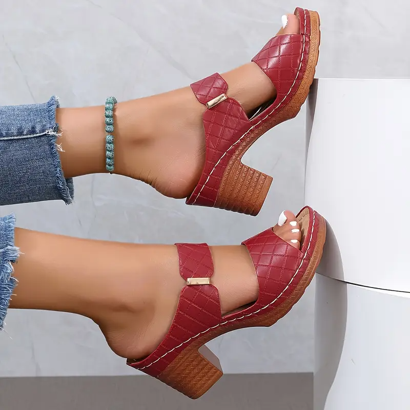 Annina - Women's Quilted Block Heel Slippers