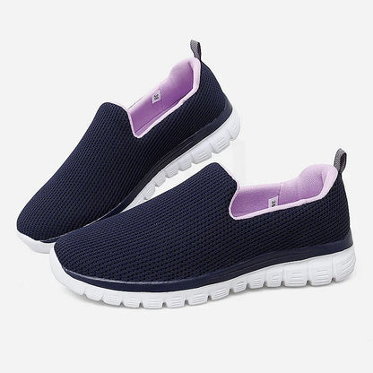 AirStride™ | Women’s Breathable Slip-On Wide Sneakers
