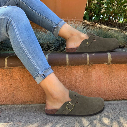 QomfortCraft - Comfortable Clogs Slippers