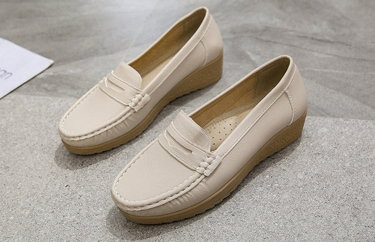 Caloura™ | Comfortable Slip-On Wide-Fit Loafers