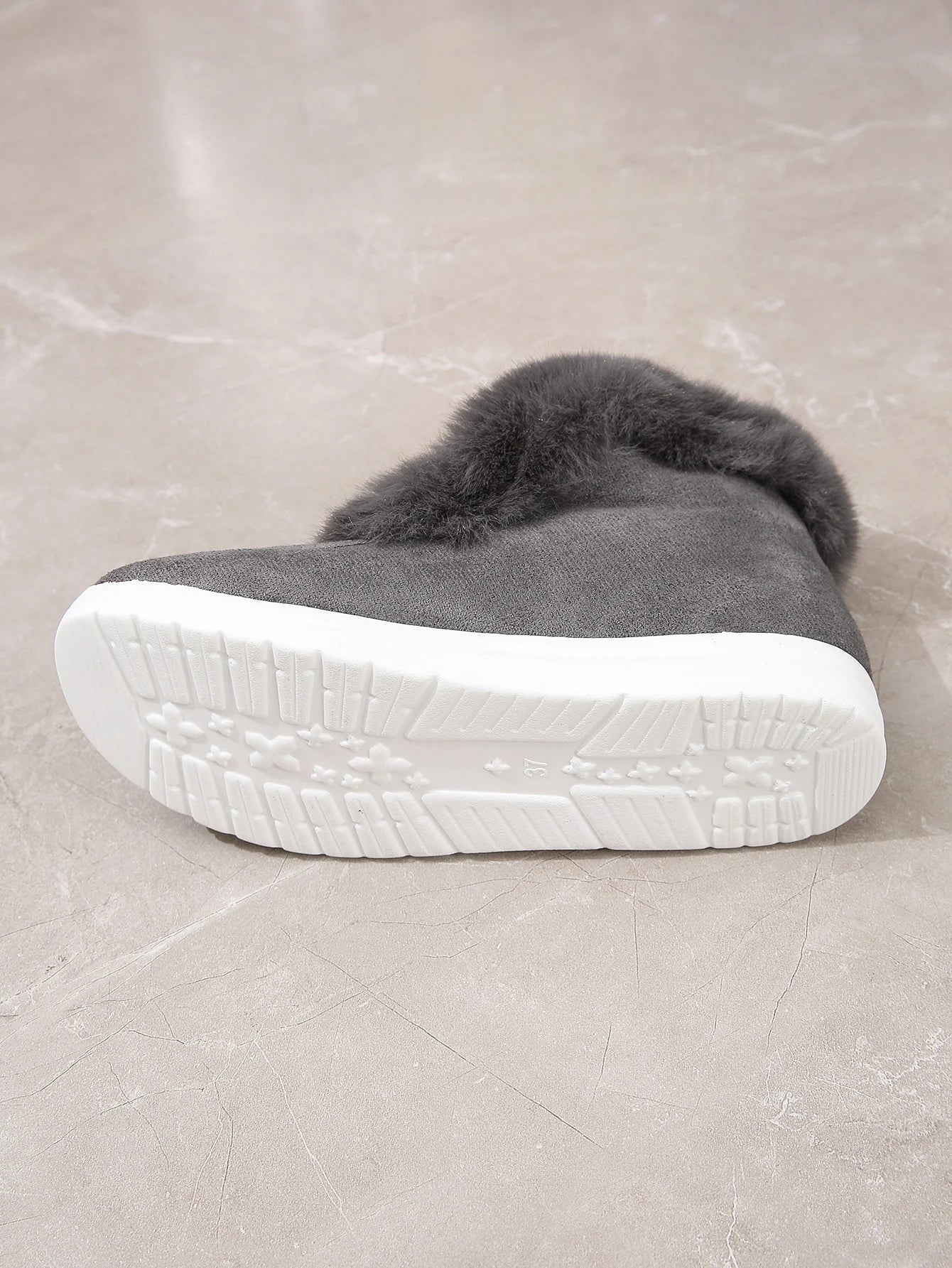 SnowLivia | Women’s Warm Plush Slip-On Snow Boots
