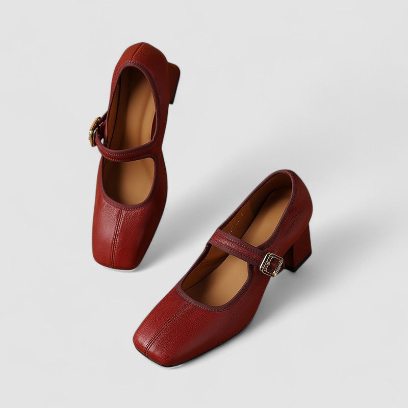 Hyreanne | Vintage Mary Jane Heels